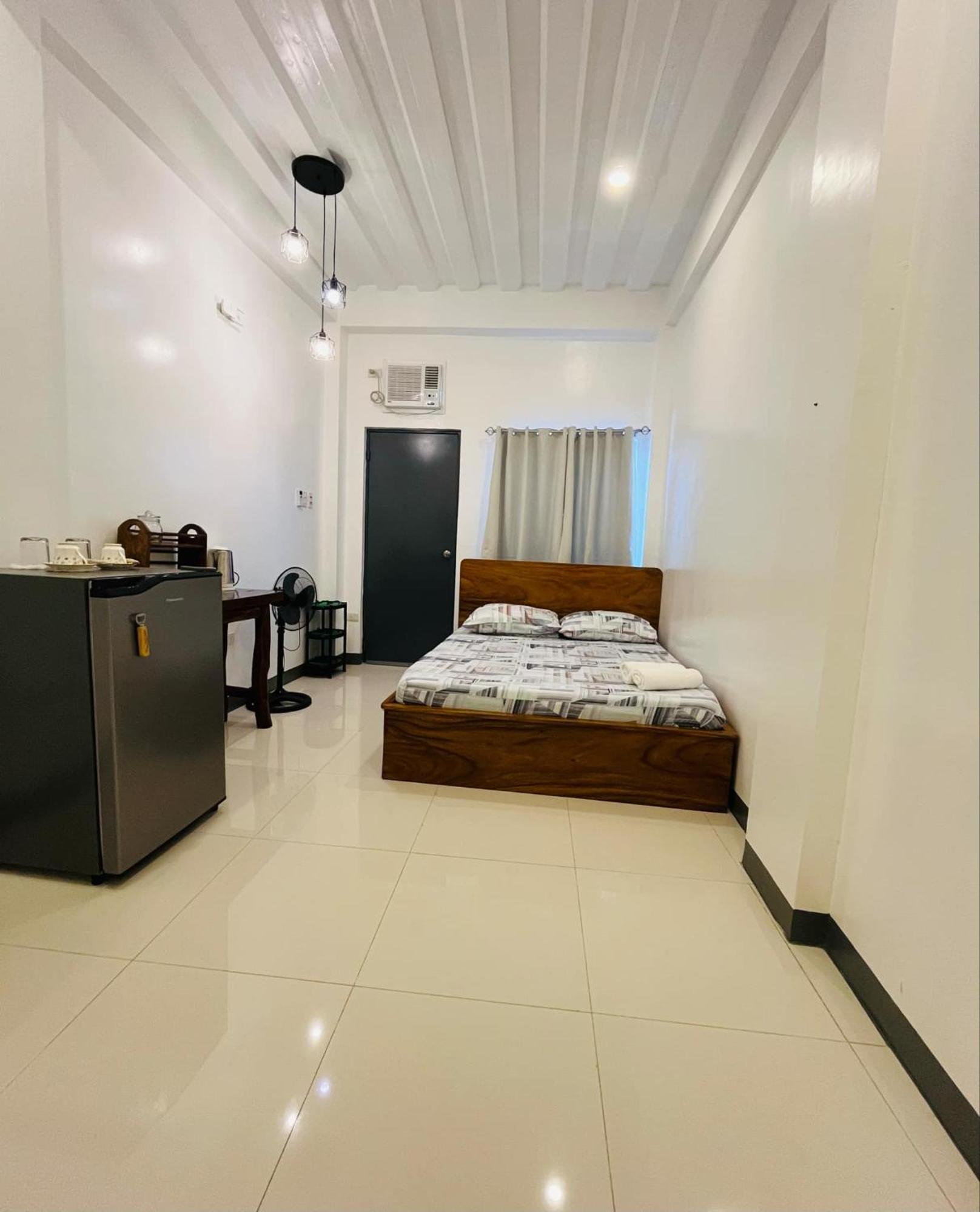 Fn Lodge - Town Proper Palompon ภายนอก รูปภาพ